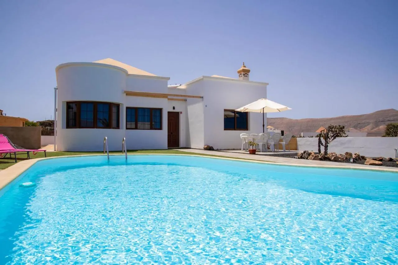 Holidayvilla Volcan - Bbq , Pool , Garden, Rural By Holidays Home La Oliva