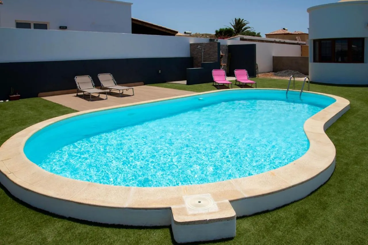 Holidayvilla Volcan - Bbq , Pool , Garden, Rural By Holidays Home La Oliva 0*,