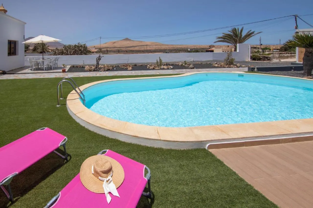 Villa Holidayvilla Volcan - Bbq , Pool , Garden, Rural By Holidays Home La Oliva