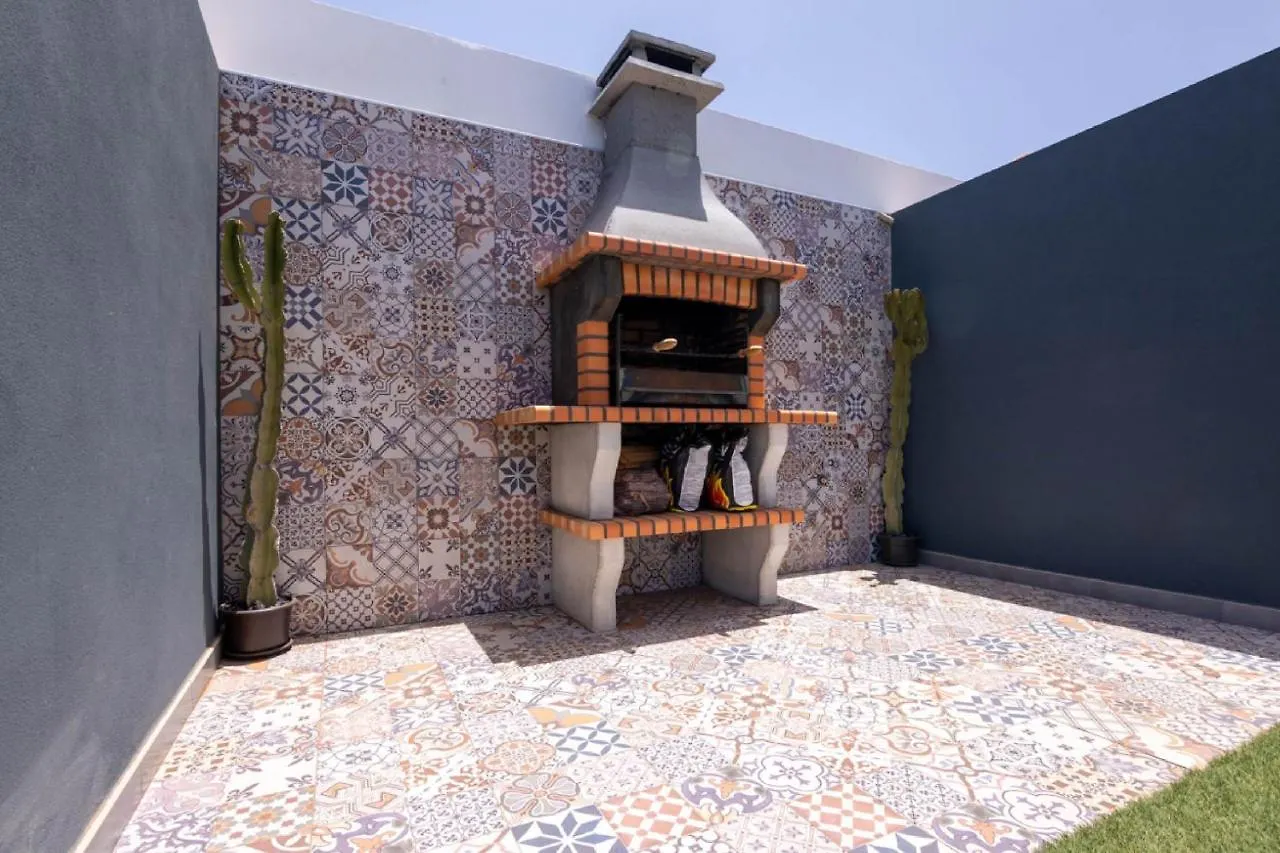 Holidayvilla Volcan - Bbq , Pool , Garden, Rural By Holidays Home La Oliva Villa