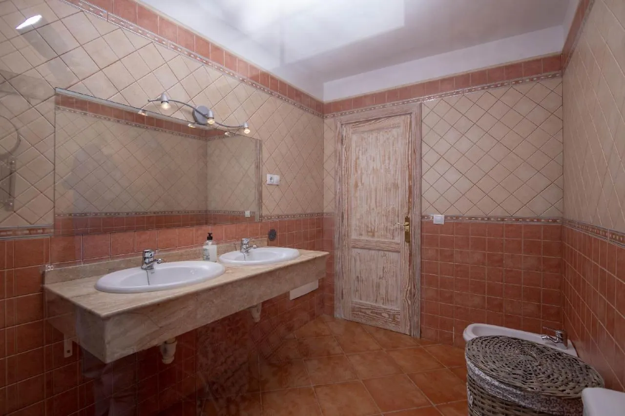 Villa Holidayvilla Volcan - Bbq , Pool , Garden, Rural By Holidays Home La Oliva Spain